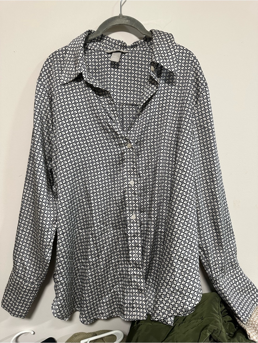 H&M Black & White Micro Geometric Button-Down Shirt